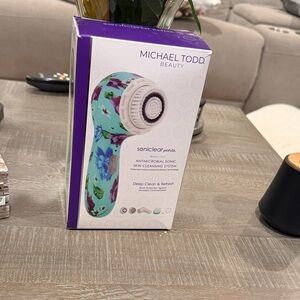 Michael Todd Beauty Sonic Facial Cleansing Brush